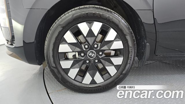 Hyundai Staria HEV 1.6 Lounge 9-Seater Inspiration 2025 — фото 5