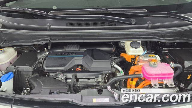 Hyundai Staria HEV 1.6 Lounge 9-Seater Inspiration 2025 — фото 6