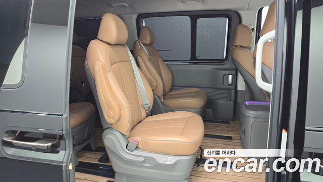 Hyundai Staria HEV 1.6 Lounge 9-Seater Inspiration 2025 — фото 11