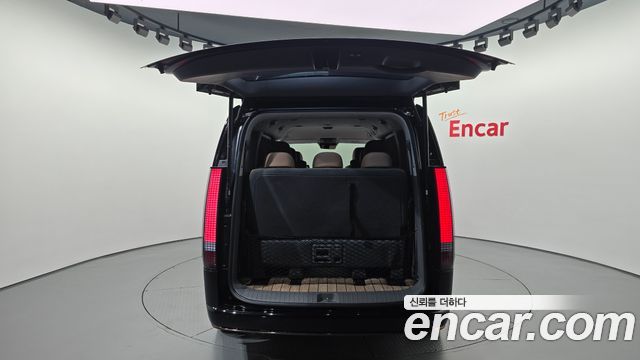 Hyundai Staria HEV 1.6 Lounge 9-Seater Inspiration 2025 — фото 17