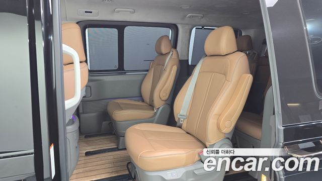 Hyundai Staria HEV 1.6 Lounge 9-Seater Inspiration 2025 — фото 19
