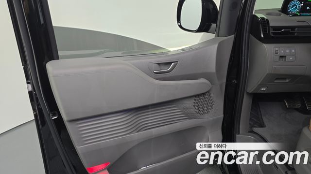 Hyundai Staria HEV 1.6 Lounge 9-Seater Inspiration 2025 — фото 24