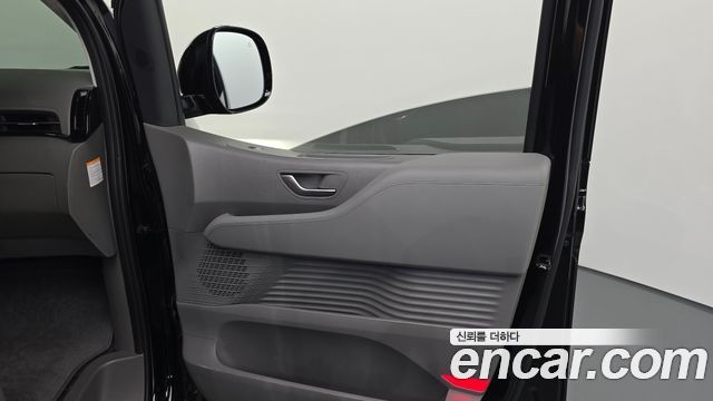 Hyundai Staria HEV 1.6 Lounge 9-Seater Inspiration 2025 — фото 25
