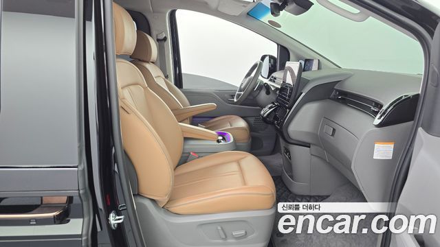 Hyundai Staria HEV 1.6 Lounge 9-Seater Inspiration 2025 — фото 26