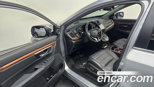 Honda CR-V (V) 2.0 Hybrid Touring 4WD 2021 — фото 11