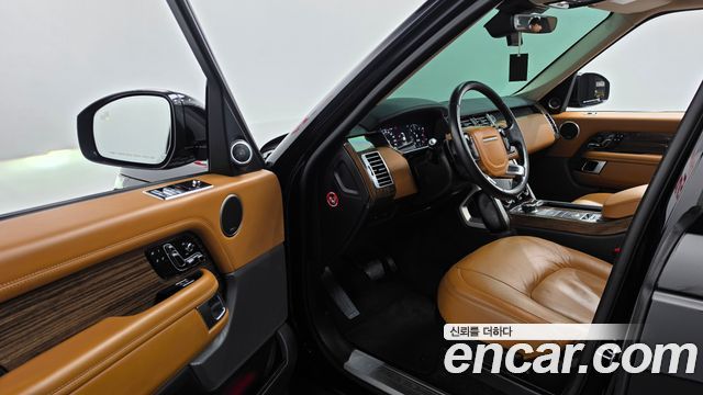 Land Rover Range Rover (IV) 4.4 SDV8 Vogue SE DIESEL 2019 — фото 10