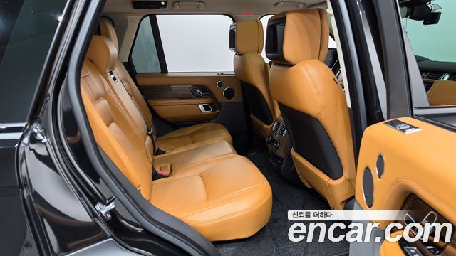 Land Rover Range Rover (IV) 4.4 SDV8 Vogue SE DIESEL 2019 — фото 11