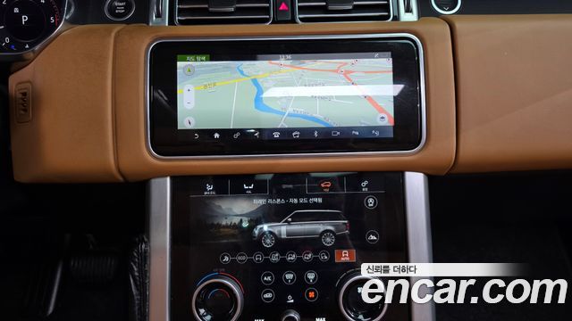 Land Rover Range Rover (IV) 4.4 SDV8 Vogue SE DIESEL 2019 — фото 13