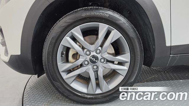 Kia Seltos Gasoline 1.6 Turbo 2WD Prestige 2022 — фото 5