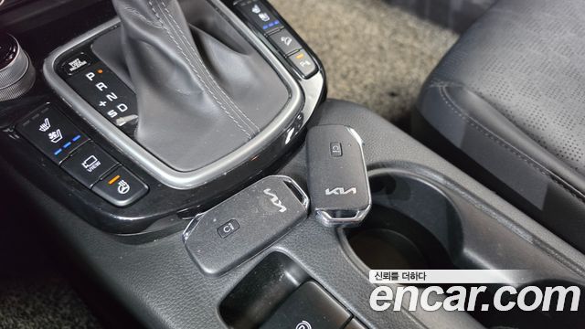 Kia Seltos Gasoline 1.6 Turbo 2WD Prestige 2022 — фото 15