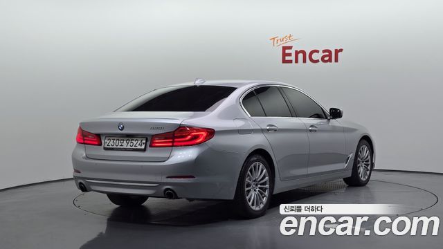 BMW 5 Series (G30) 520i Luxury 2019 — фото 2