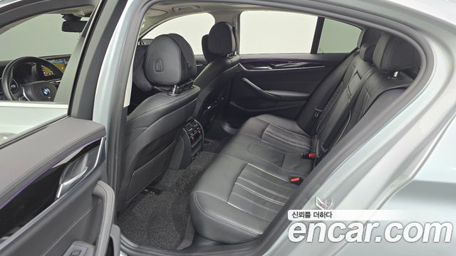 BMW 5 Series (G30) 520i Luxury 2019 — фото 11