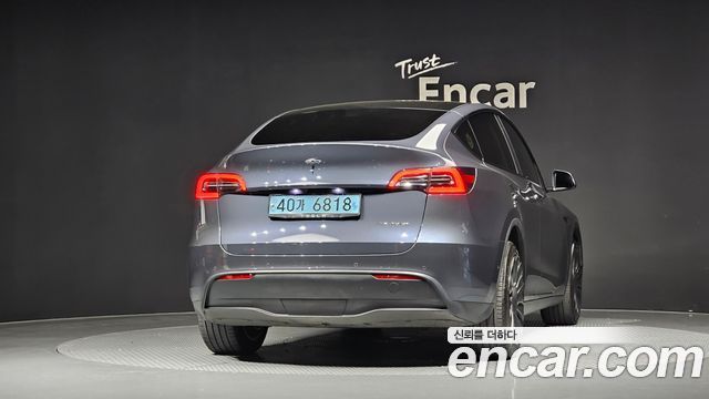 Tesla Model Y Long Range AWD 2022 — фото 4