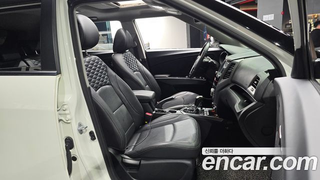 KG Mobility (SsangYong) Tivoli Armor Diesel Gear Edition 2WD 2018 — фото 12