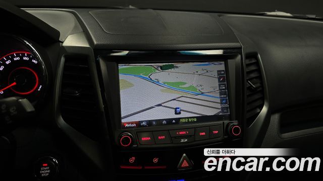 KG Mobility (SsangYong) Tivoli Armor Diesel Gear Edition 2WD 2018 — фото 16