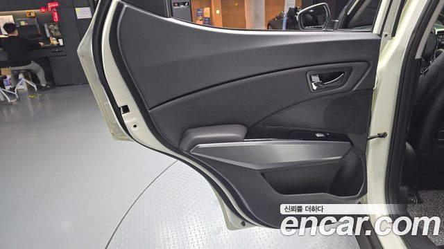 KG Mobility (SsangYong) Tivoli Armor Diesel Gear Edition 2WD 2018 — фото 25