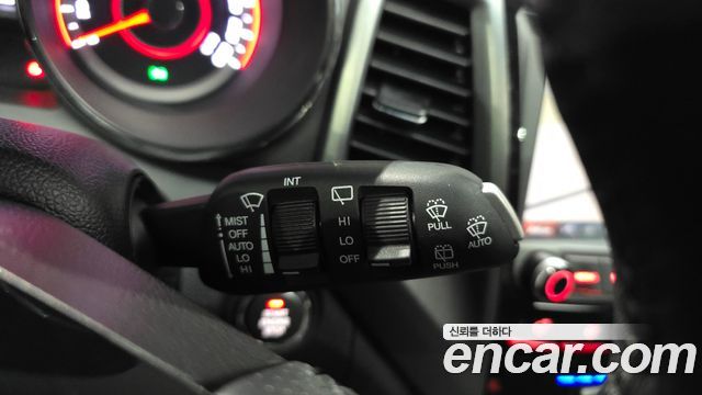 KG Mobility (SsangYong) Tivoli Armor Diesel Gear Edition 2WD 2018 — фото 28