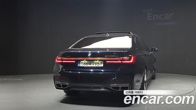 BMW 7 Series (G11) M760Li xDrive 2022 — фото 4