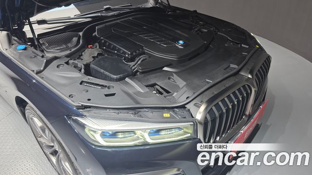 BMW 7 Series (G11) M760Li xDrive 2022 — фото 6