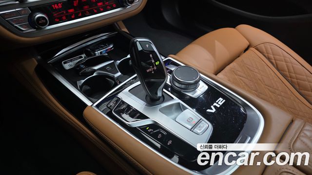 BMW 7 Series (G11) M760Li xDrive 2022 — фото 9