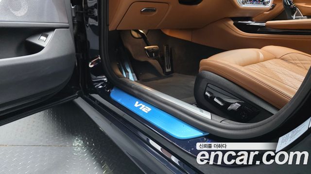 BMW 7 Series (G11) M760Li xDrive 2022 — фото 24