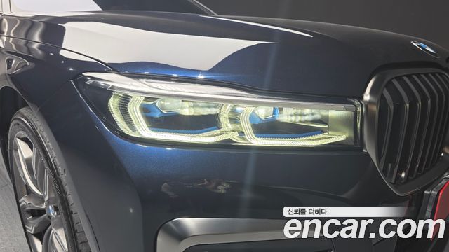 BMW 7 Series (G11) M760Li xDrive 2022 — фото 28