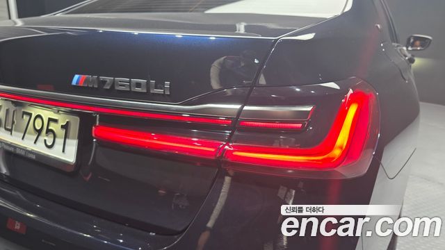 BMW 7 Series (G11) M760Li xDrive 2022 — фото 29