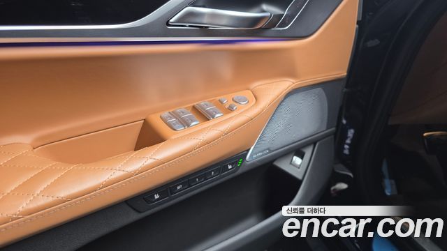 BMW 7 Series (G11) M760Li xDrive 2022 — фото 33