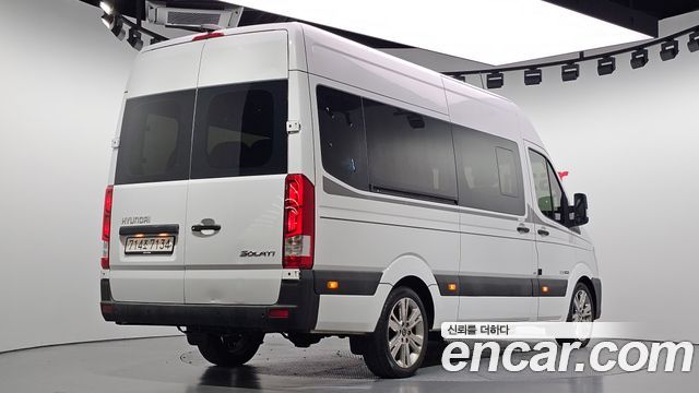 Hyundai Solati 15-seater Luxury 2021 — фото 2