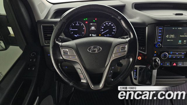 Hyundai Solati 15-seater Luxury 2021 — фото 13