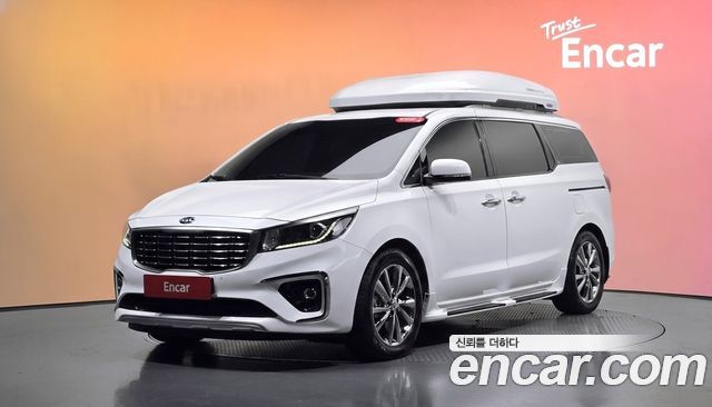 Kia Carnival 9-Seater Prstige