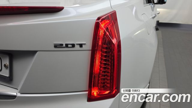 Cadillac ATS 2.0 Premium 1st 2017 — фото 23
