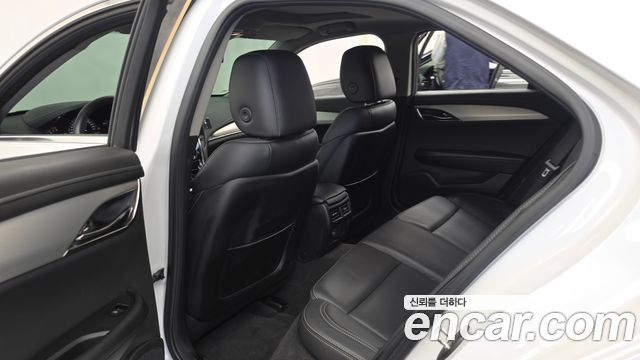Cadillac ATS 2.0 Premium 1st 2017 — фото 26