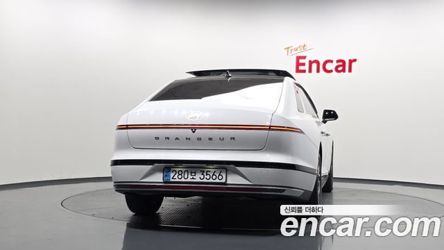 Hyundai Grandeur (GN7) 2,5 Gasoline 2WD Premium 2023 — фото 4