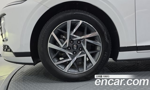 Hyundai Grandeur (GN7) 2,5 Gasoline 2WD Premium 2023 — фото 5