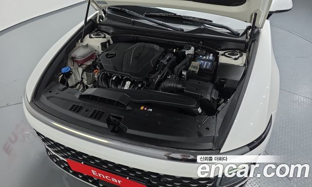 Hyundai Grandeur (GN7) 2,5 Gasoline 2WD Premium 2023 — фото 6
