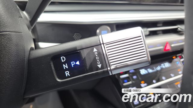 Hyundai Grandeur (GN7) 2,5 Gasoline 2WD Premium 2023 — фото 9