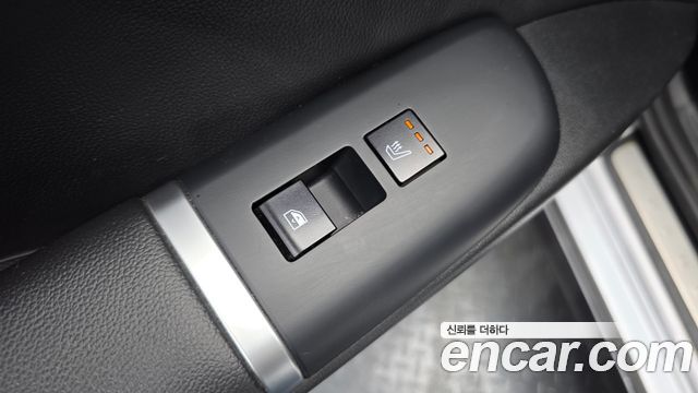 Hyundai Grandeur (GN7) 2,5 Gasoline 2WD Premium 2023 — фото 27