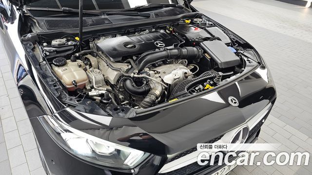 Mercedes-Benz A-Class (W177) A220 Sedan 2020 — фото 6