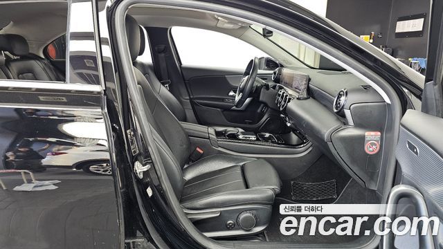 Mercedes-Benz A-Class (W177) A220 Sedan 2020 — фото 11