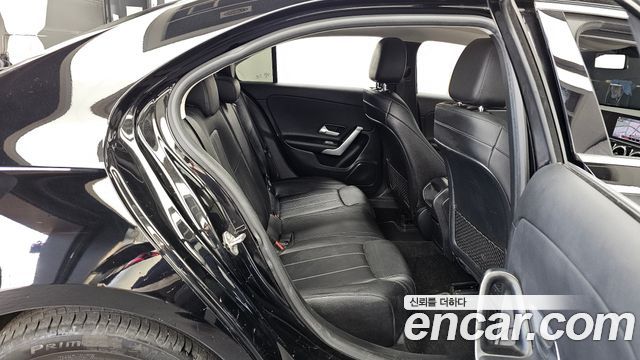 Mercedes-Benz A-Class (W177) A220 Sedan 2020 — фото 12