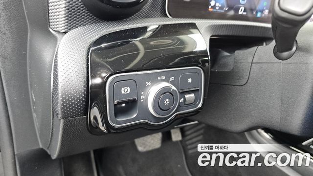 Mercedes-Benz A-Class (W177) A220 Sedan 2020 — фото 19