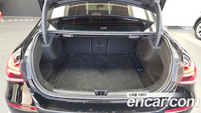 Mercedes-Benz A-Class (W177) A220 Sedan 2020 — фото 20