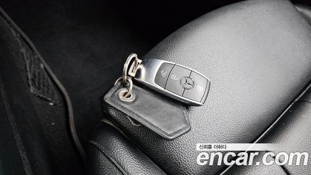 Mercedes-Benz A-Class (W177) A220 Sedan 2020 — фото 26