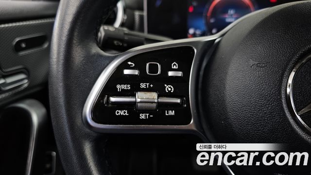 Mercedes-Benz A-Class (W177) A220 Sedan 2020 — фото 31