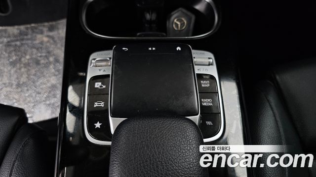 Mercedes-Benz A-Class (W177) A220 Sedan 2020 — фото 32