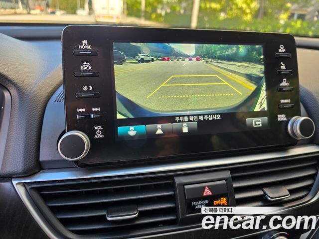 Honda Accord (X) 1.5 Turbo 2020 — фото 15