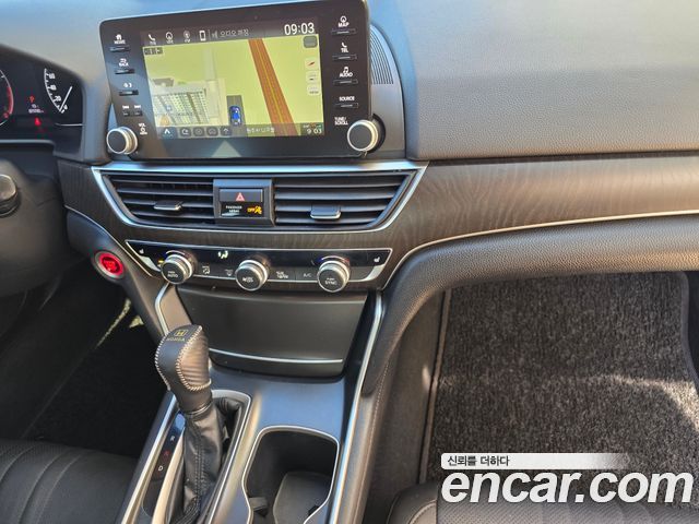 Honda Accord (X) 1.5 Turbo 2020 — фото 19