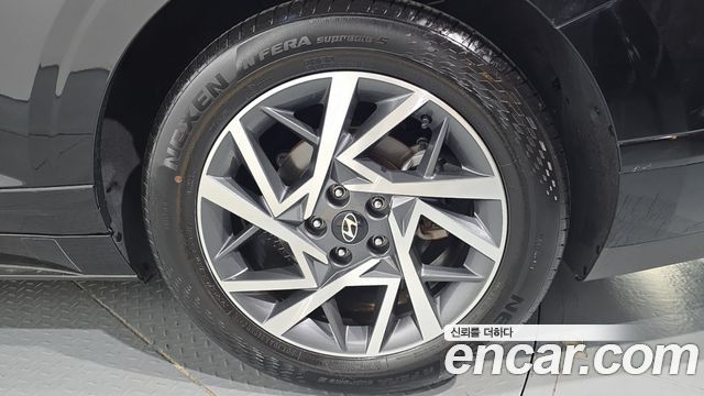 Hyundai Grandeur Hybrid (GN7) Premium 2023 — фото 27