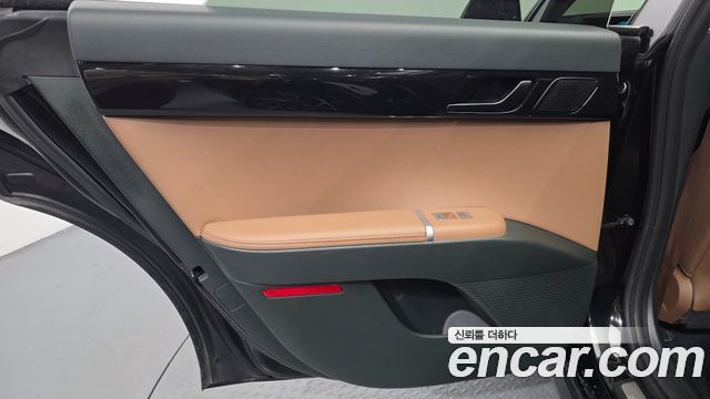 Hyundai Grandeur Hybrid (GN7) Premium 2023 — фото 31